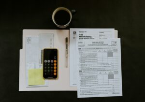 Adójogi ügyvéd segítségével csökkentse a NAV-ellenőrzés kockázatát - dr. Fiák István